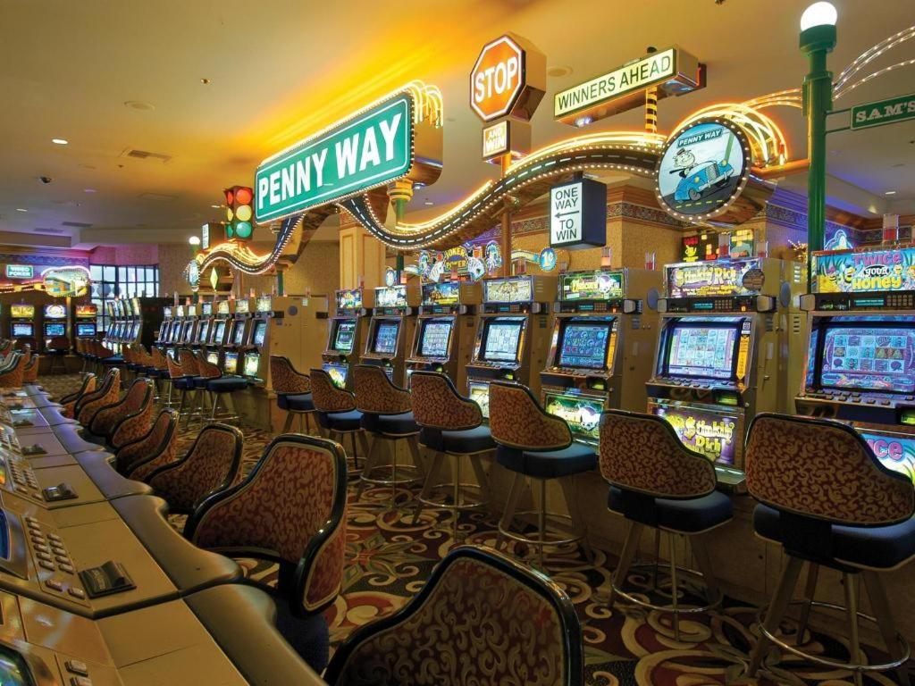 Resort Sam's Town And Gambling Hall 3*
