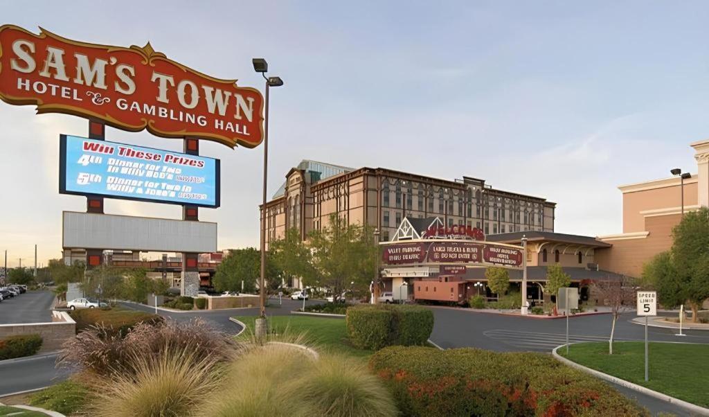 Sam's Town And Gambling Hall